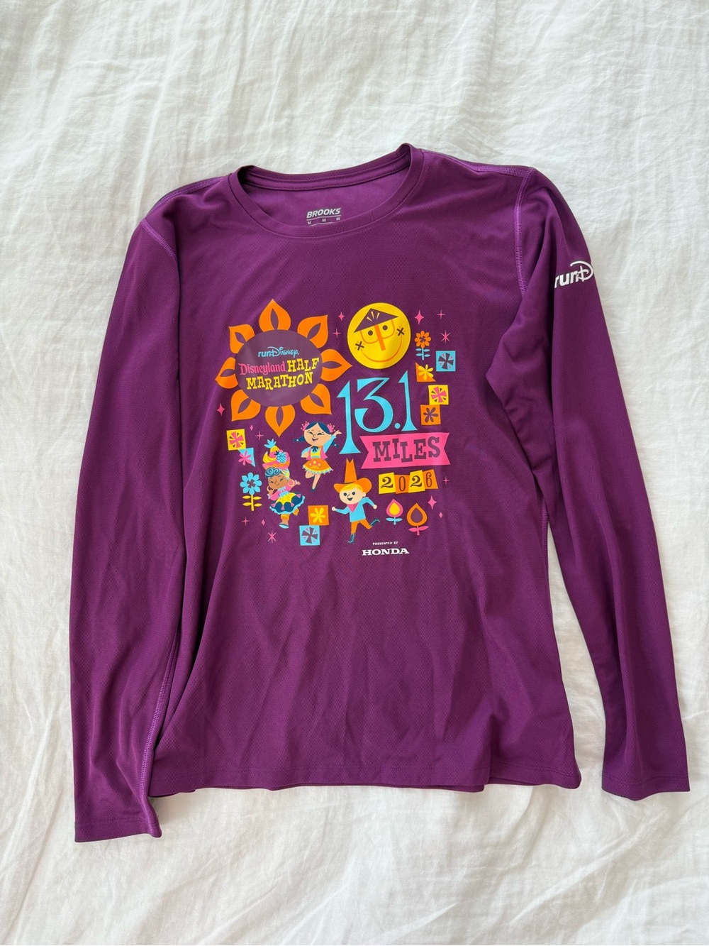 2026 runDisney Disneyland Half Marathon 13.1 Brooks Women’s Shirt Medium